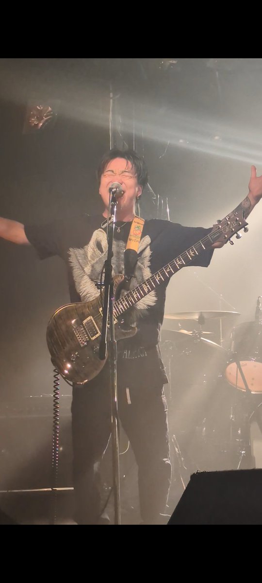 wolfincar's tweet photo. 2025年10月4日
『PAINT!!』
📍吉祥寺ROCK JOINT GB
ありがとうございました!
〜Set list〜
1.創世記
2.日和
3.=9
4,24歳
5.脚光
各楽曲はURLから
https://t.co/d4qUtiYHOD
#吉祥寺
#10月04日
#バンド
#wolfincar
#WolfinCar
#RJGB
#ライブ
#東京
#神奈川 https://t.co/IbgluYBs3l