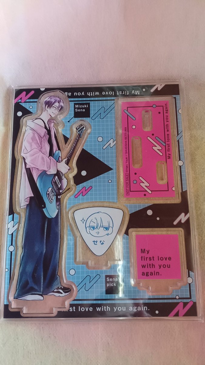 君を忘れる恋がしたい⑥巻を読みました🌟フェスや進級、新入生加入とイベントづくしでドキドキ・ワクワク🎵でした💓瀬名くんと志乃ちゃんも甘々でキュンキュンしました💗届いた全プレのアクスタも素敵です😍来月のB'zのライブでツアトラと一緒に撮りたいです😻
#君を忘れる恋がしたい