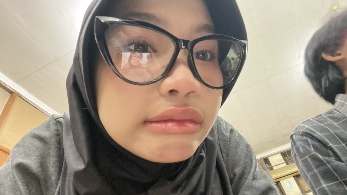 aya OPEN COMMISION tweet media