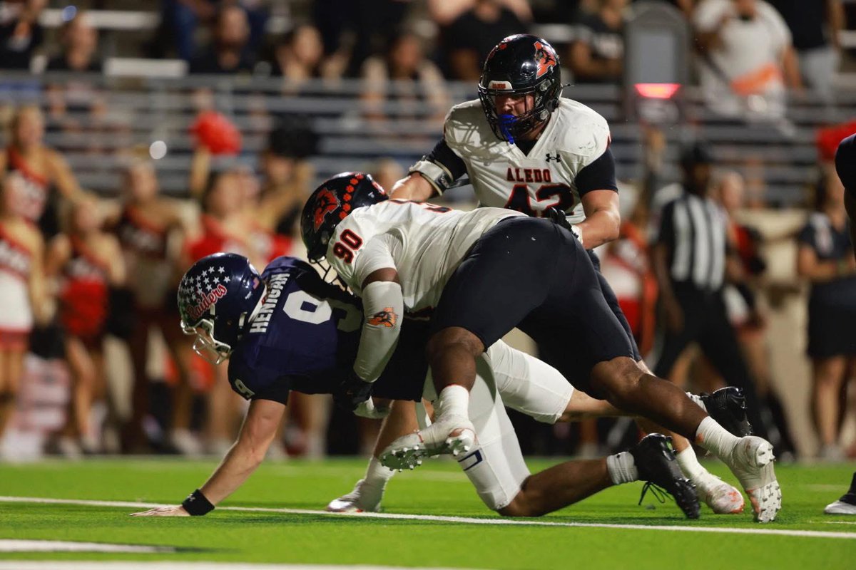 DaCheatCode08's tweet image. Dawg  fight win Vs Denton Ryan
1 sack 
5 tackles 
3 tfls 

Film:hudl.com/v/2StG5Y

@ocrobbyjones @AledoHFC @RecruitAledo @Marchen44 @TFloss32 @SWiltfong_  @Jason_Howell @dctf @On3sports @247Sports @Rivals @gabrieldbrooks @StephConn5 @adamgorney @TheUCReport @samspiegs…