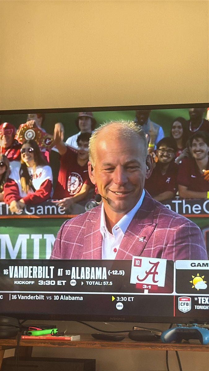 Get this fucking loser off my tv