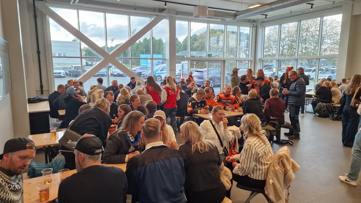 Stinn brakke på dekkhotellet til TrønderDekk 👍@nidaroshockey