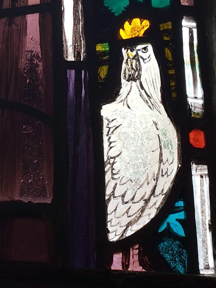 StroudStory's tweet image. Probably my favourite #StFrancis #stainedglass - by Edward Payne, of course, from 1962, preaching to the birds in the farmyard - plus a squirrel. Although this cockerel isn't impressed, I fear. From Didbrook, #Gloucestershire.
