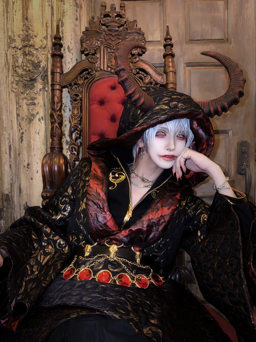 MAKO_KAKUMAY's tweet photo. 悪魔の王様👑 https://t.co/tKoZdAOMxI