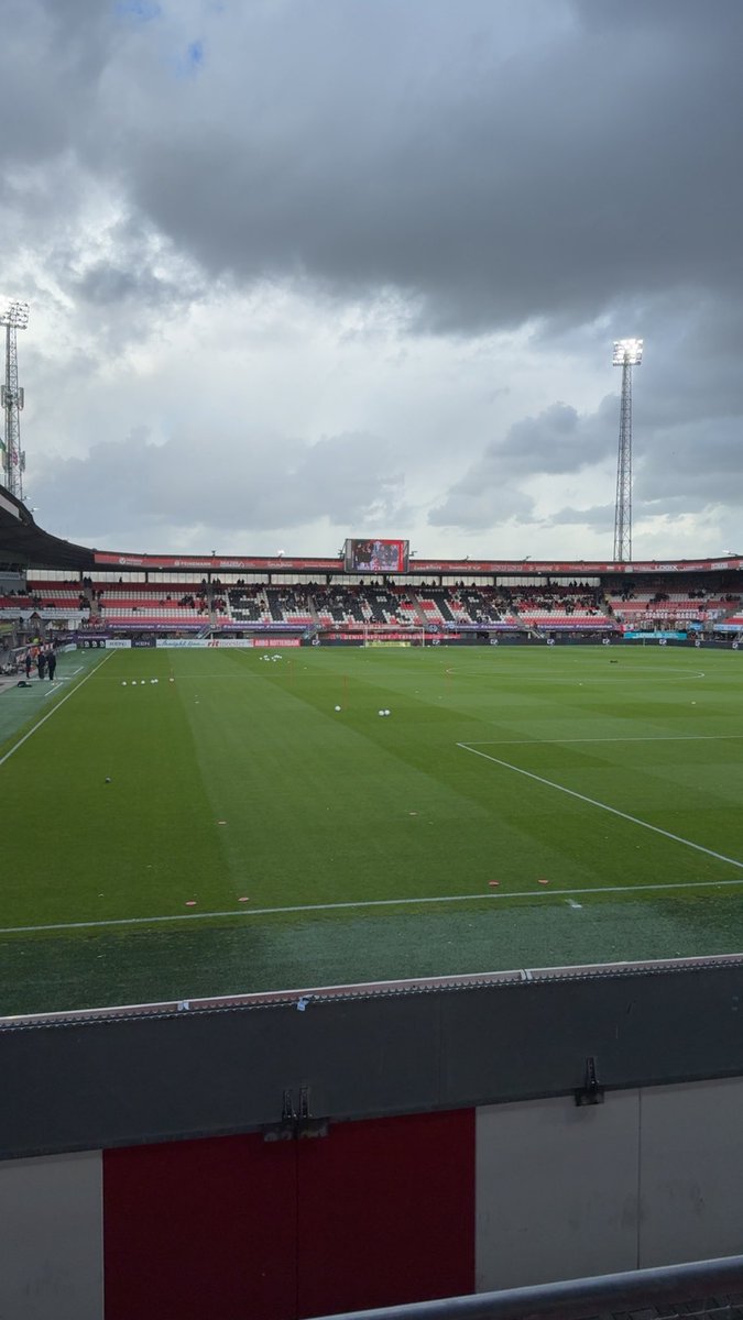 _Luca020's tweet photo. Sparta away https://t.co/ZXuCai6oLm