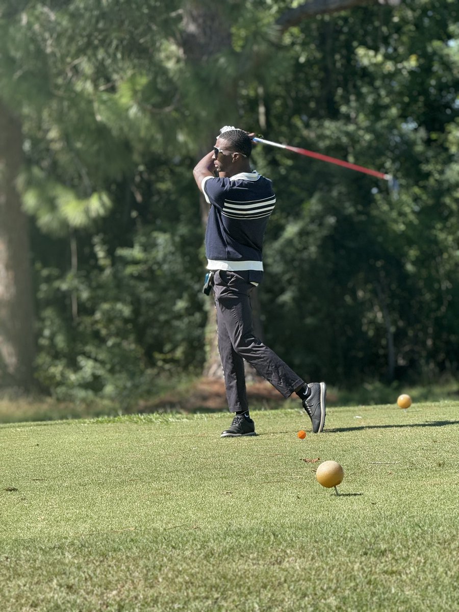 🏌🏽‍♂️🖤