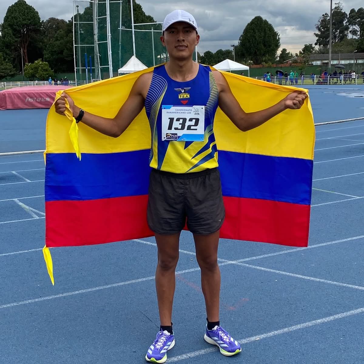 DeporteEc's tweet photo. [HILO]

Resultados del Campeonato Panamericano U20 de Atletismo que se realiza en Colombia:

🥇 Iván Oña
🏃🏽5.000 metros marcha 
⏰20m42s

🥇Belsy Quiñónez
Lanzamiento de Bala
Distancia: 16,35 metros

🥇Jhon Lara
Salto Alto
Marca: 2,07 metros

⬇️ https://t.co/gG11lidbHB