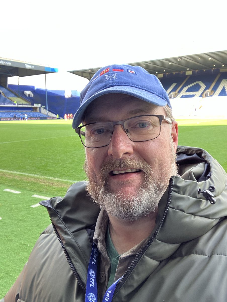 RobGurneyOnAir's tweet image. I’m honestly not trying to make this about me in any way, shape or form.. but I’m standing here waiting to talk to Frank Lampard with tears in my eyes.. so proud..hopefully my mum’s looking down with a big smile, or knowing her, running round screaming &amp;amp; clapping.. 🩵🧡#PUSB 🥹🙌🏻