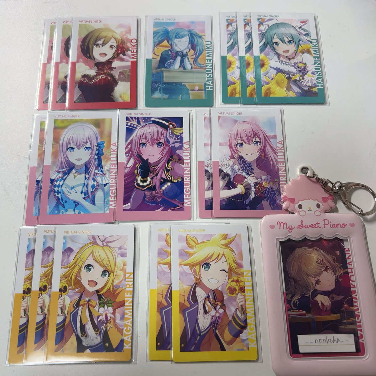 __nonkoha__'s tweet photo. 【交換】プロセカ ぱしゃこれ エピカ

譲▶︎画像の1~5枚目

求▷同異種小豆沢こはね

こはねでしたら何でも検討させて頂きます。(絵柄により次第お返事させて頂きます)
N⇆N〇、箔⇆箔〇、箔⇆N〇
1枚~でも大丈夫です🙆🏻‍♀️
お気軽にお声掛けください(՞ ܸ. .ܸ՞) https://t.co/kW8M49tAME