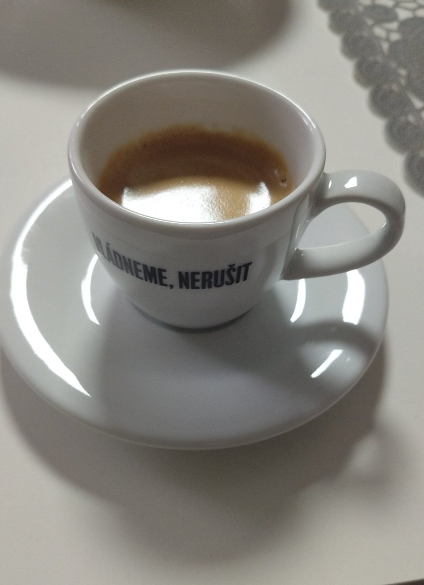 Tak na mých 19 kávová premiéra, samozřejmě neruším😊.