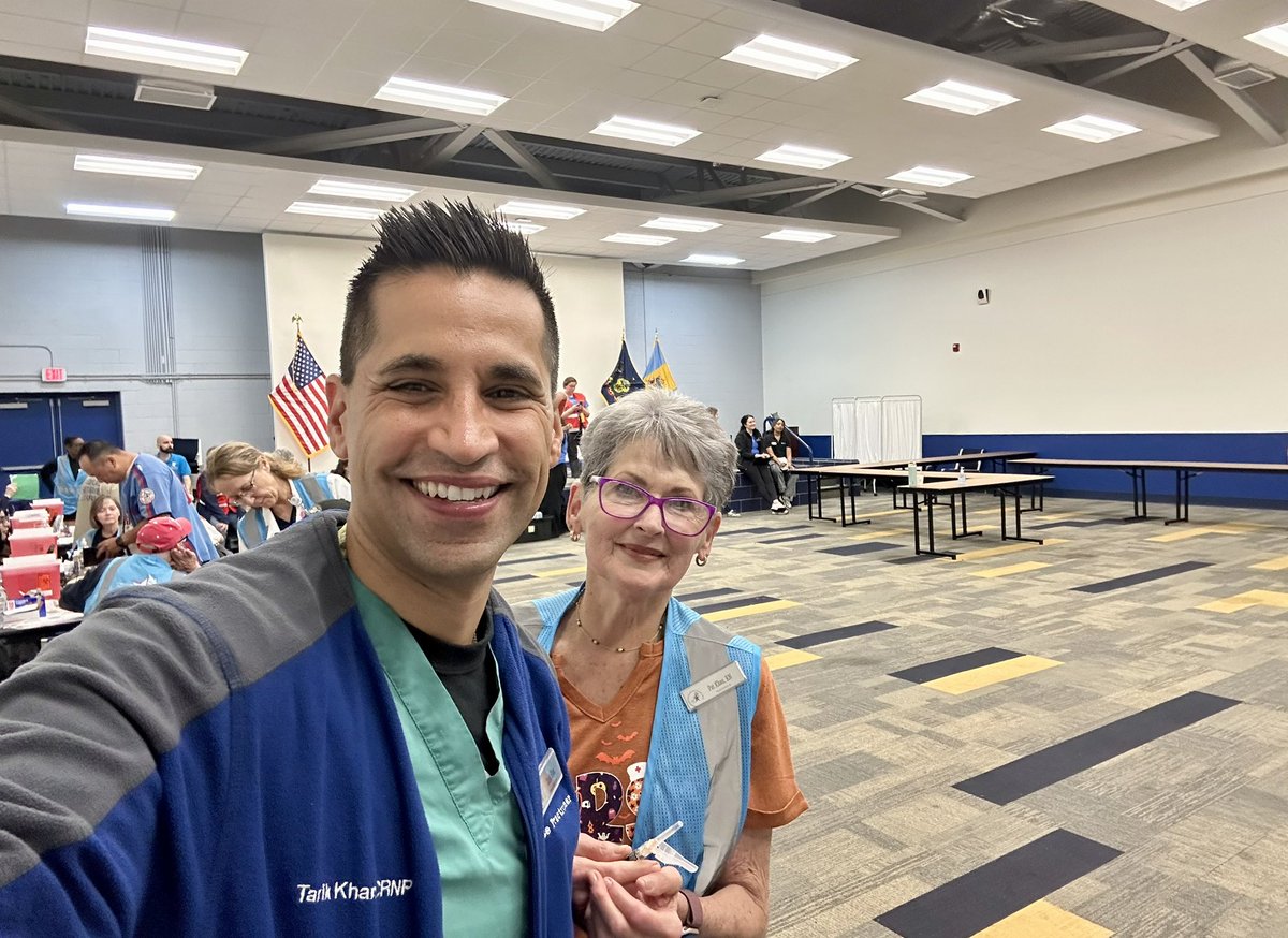 RepTarik's tweet image. Vaccines save lives. 💉

Honored to help protect Philadelphia’s finest — our law enforcement — alongside my mom today!