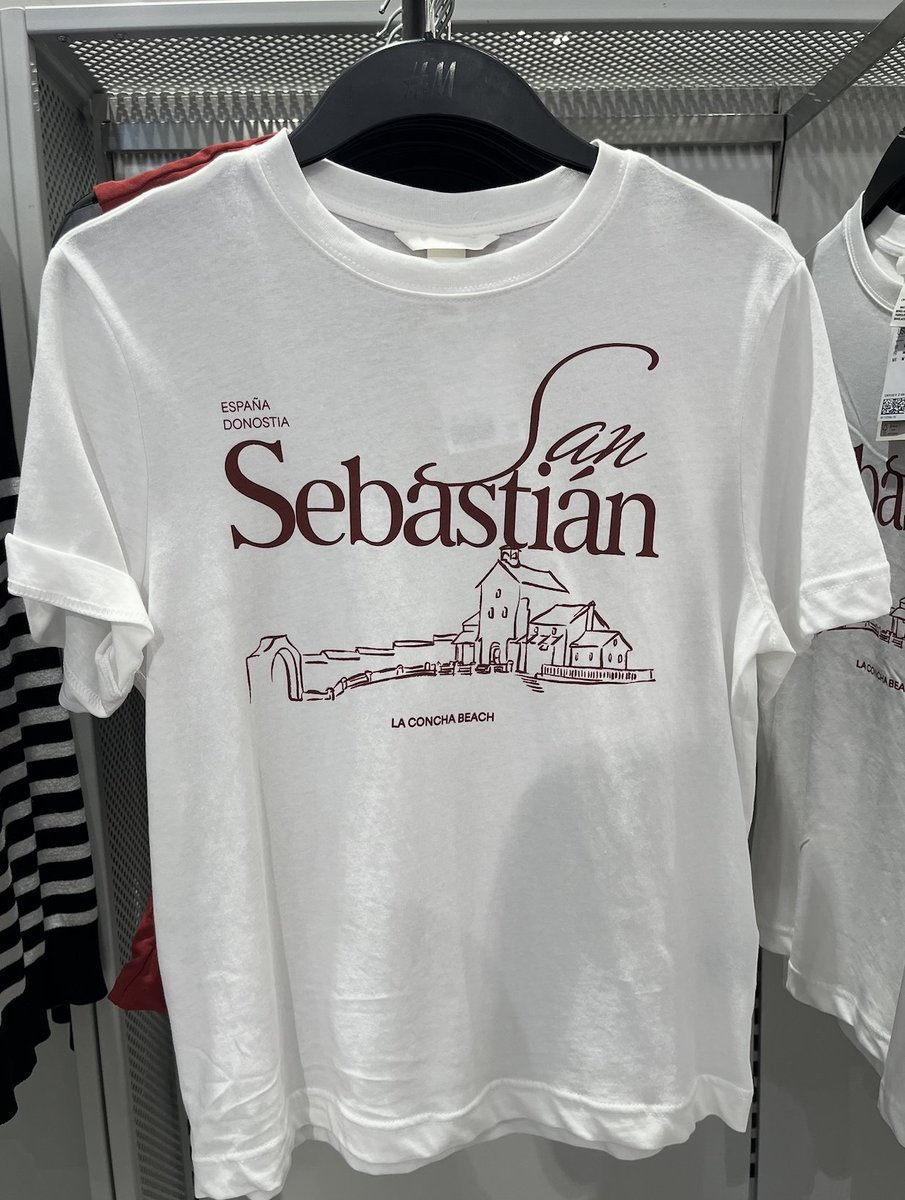 marti buckley (@martibk) on Twitter photo This <a href="/hm/">H&M</a> shirt looks NOTHING like La Concha 🤔 #SanSebastian This <a href="/hm/">H&M</a> shirt looks NOTHING like La Concha 🤔 #SanSebastian
