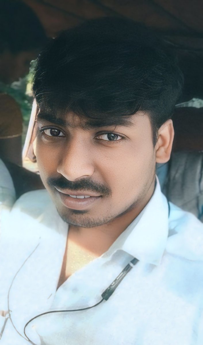 dubey_prem1's tweet photo. कभी ऐ मत सोचना कोई विपरीत स्थित में साथ देगा,
आपके साहस एवं अनुभव के सिवा कोई साथ नहीं देता॥ 

#DilSePyar #viral #prem #motivation https://t.co/ElkpWcnPRn