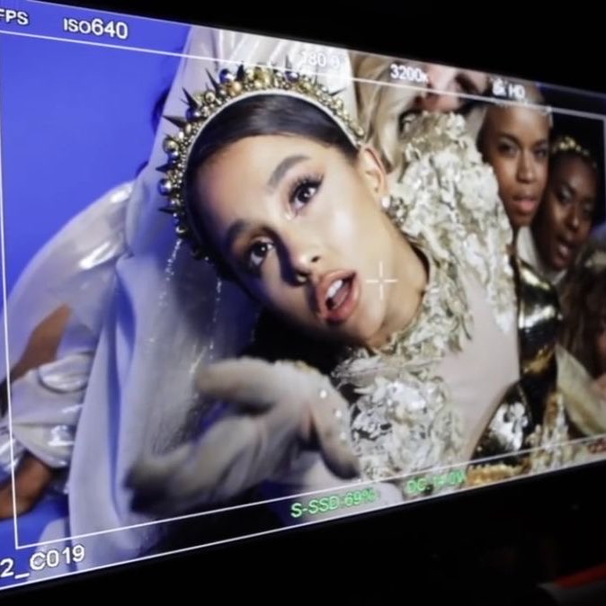 allegra☀️ tweet media