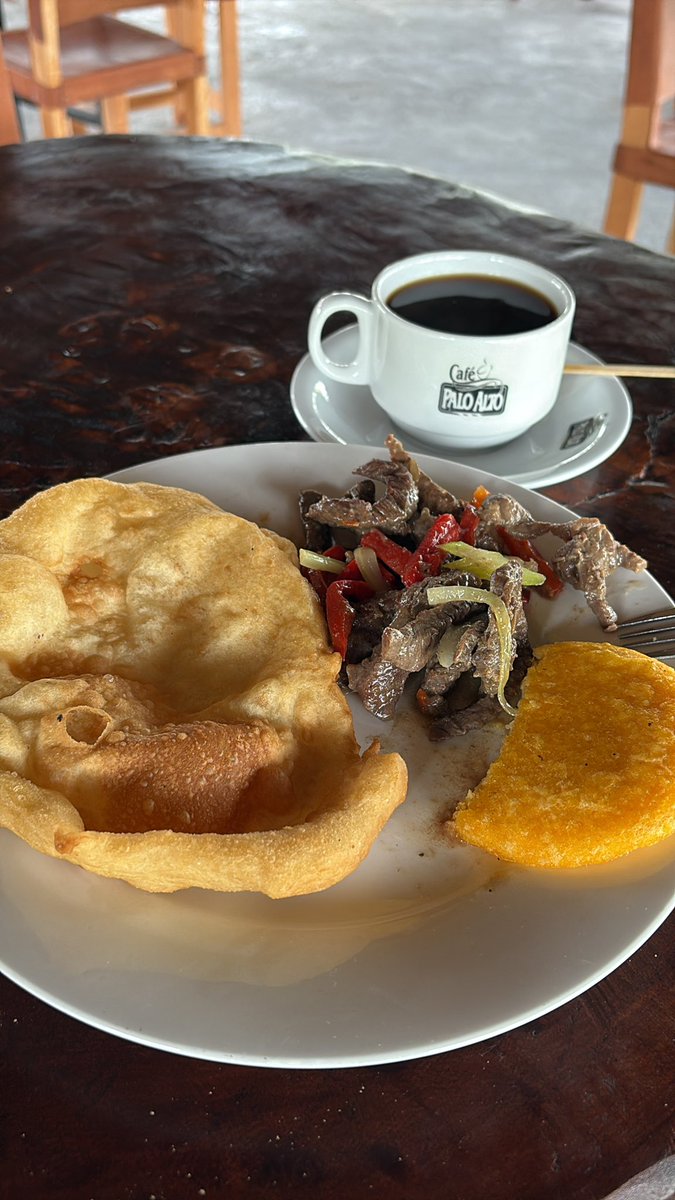 robertvanhoorde's tweet photo. Rancho Gourmet 

Un lugarcito muy autóctono que me encontré en Brisas , que desayuno más bueno y el ambiente sabrosón https://t.co/OPqst8nEk8