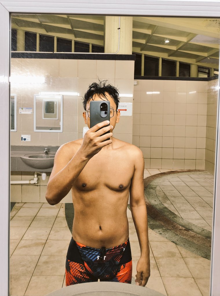 Swimming in jammers. Hope I look good 😊