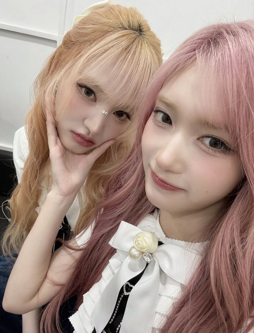 a daily reminder that THIS akkaengz selca exists