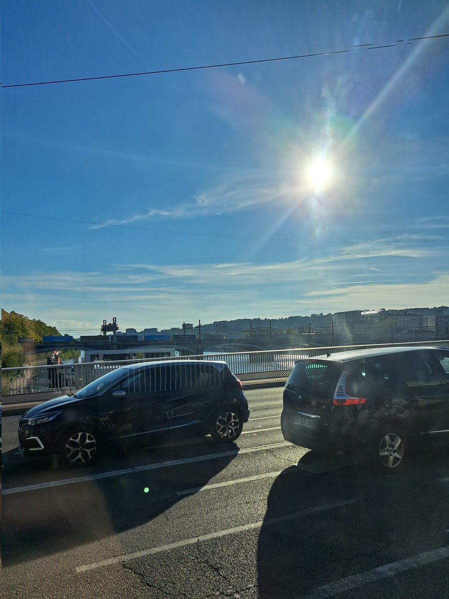 SoukainaBgg's tweet image. La beauté de ma ville ! ❤️🦁 #Lyon #FièreDêtreLyonnaise #PhotosByMe