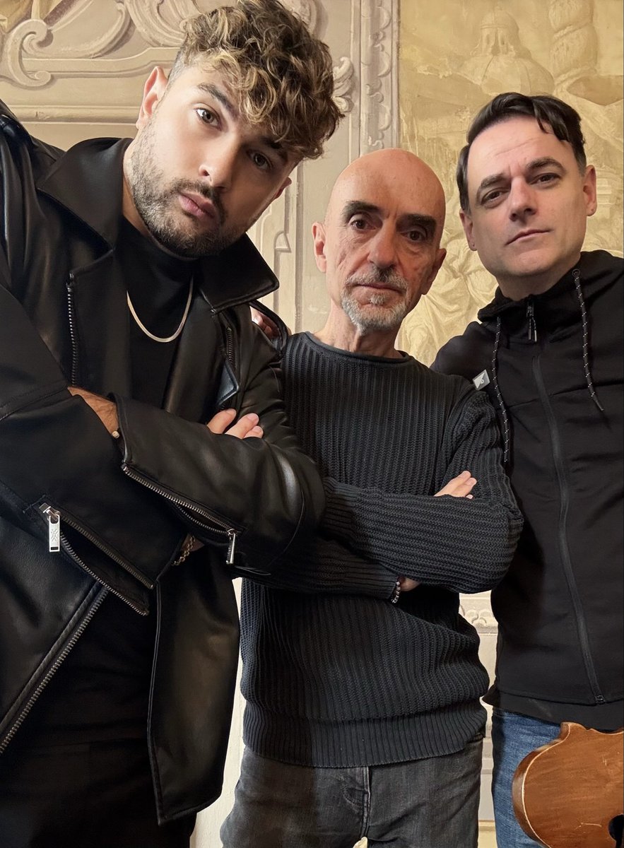 Ruggero_Singer's tweet photo. Iniziamo la @mei_meeting Music Academy: formazione e approfondimento musicale gratuito per artisti e addetti del settore musicale✍🏻
#meimeeting #formazione https://t.co/4HnFm8j2MD