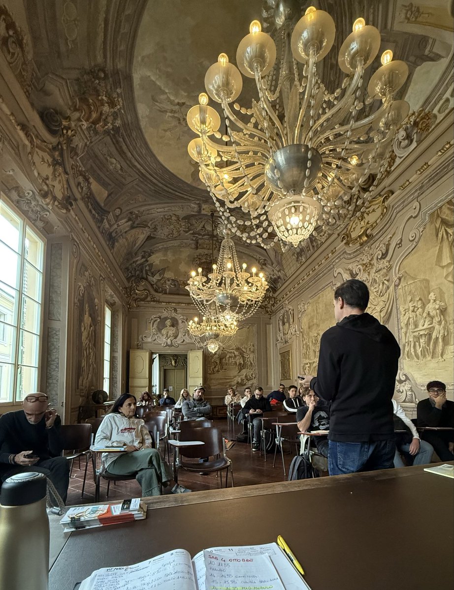 Ruggero_Singer's tweet photo. Iniziamo la @mei_meeting Music Academy: formazione e approfondimento musicale gratuito per artisti e addetti del settore musicale✍🏻
#meimeeting #formazione https://t.co/4HnFm8j2MD