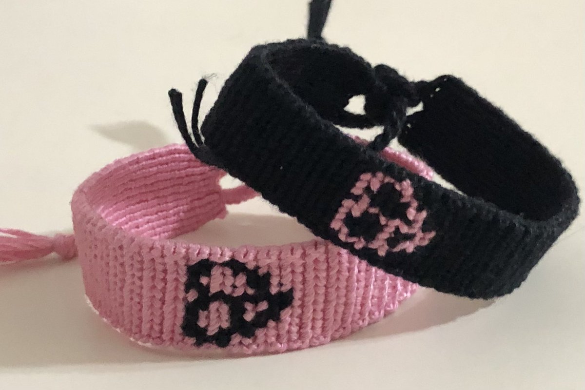 doubleknot_ph's tweet photo. — BLACKPINK #bracelet in your area! 🖤🩷

pre-order starts on 10/08!

#BLACKPINK #블랙핑크 #JISOO #JENNIE #ROSÉ #LISA #DEADLINE_IN_BULACAN #BLACKPINK_WORLDTOUR2025 #BLACKPINK_DEADLINE_in_MANILA #BLACKPINK_DEADLINE #fanmade #handmade https://t.co/cWgAxTnYNP