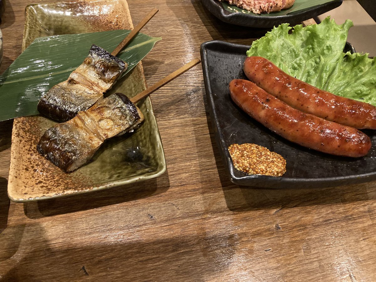 さらに、サンマ串とドイツソーセージ。