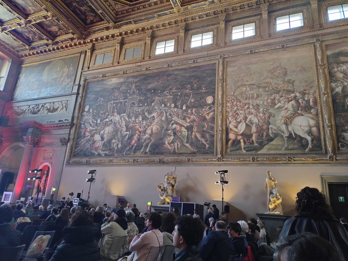 laltra_opinione's tweet image. Nuova giornata di impegni al #FNEC . Tutto il giorno al Salone dei Cinquecento di #Firenze.