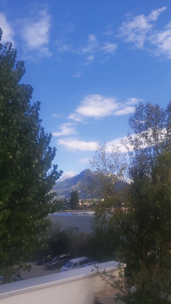 Lexilex38's tweet photo. I already miss Napoli 😭 but happy to be back amongst my mountains ❤⛰ https://t.co/SwTL80g6iv