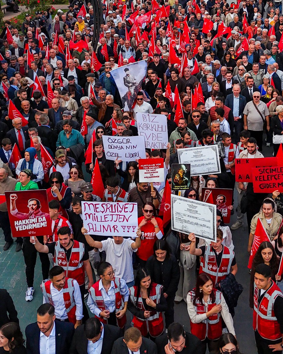 Beyler değil Köroğlu’lar kazanacak. 

El ele, omuz omuza; korku onların, gelecek bizim!

Teşekkürler Bolu ❤️
