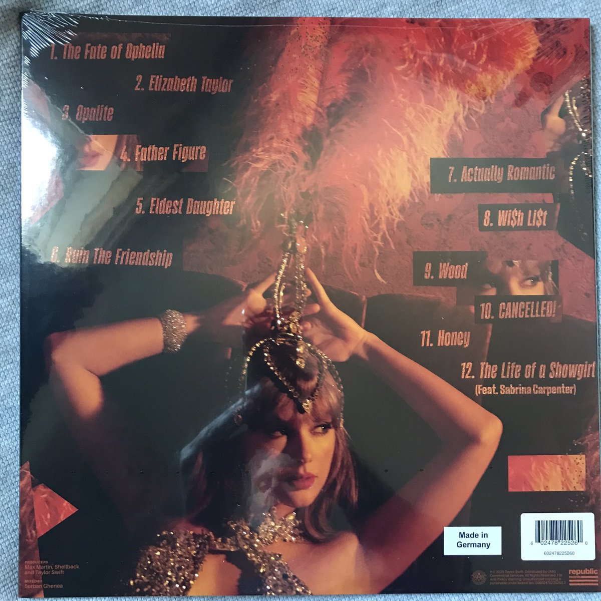 mike73ster's tweet photo. Taylor Swift The Life of a Showgirl : Sweat and Vanilla Perfume (Portofino Orange Glitter Vinyl) CD &amp; Orange Glitter Cassette #TaylorSwift #TheLifeOfAShowgirl #SweatAndVanillaPerfume #Vinyl #CompactDisc #Cassette https://t.co/yaWSJu0bka