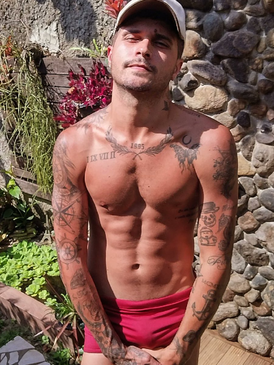 wallacewsws's tweet photo. https://t.co/6Yk7ed8m3t https://t.co/thZPnFQua7