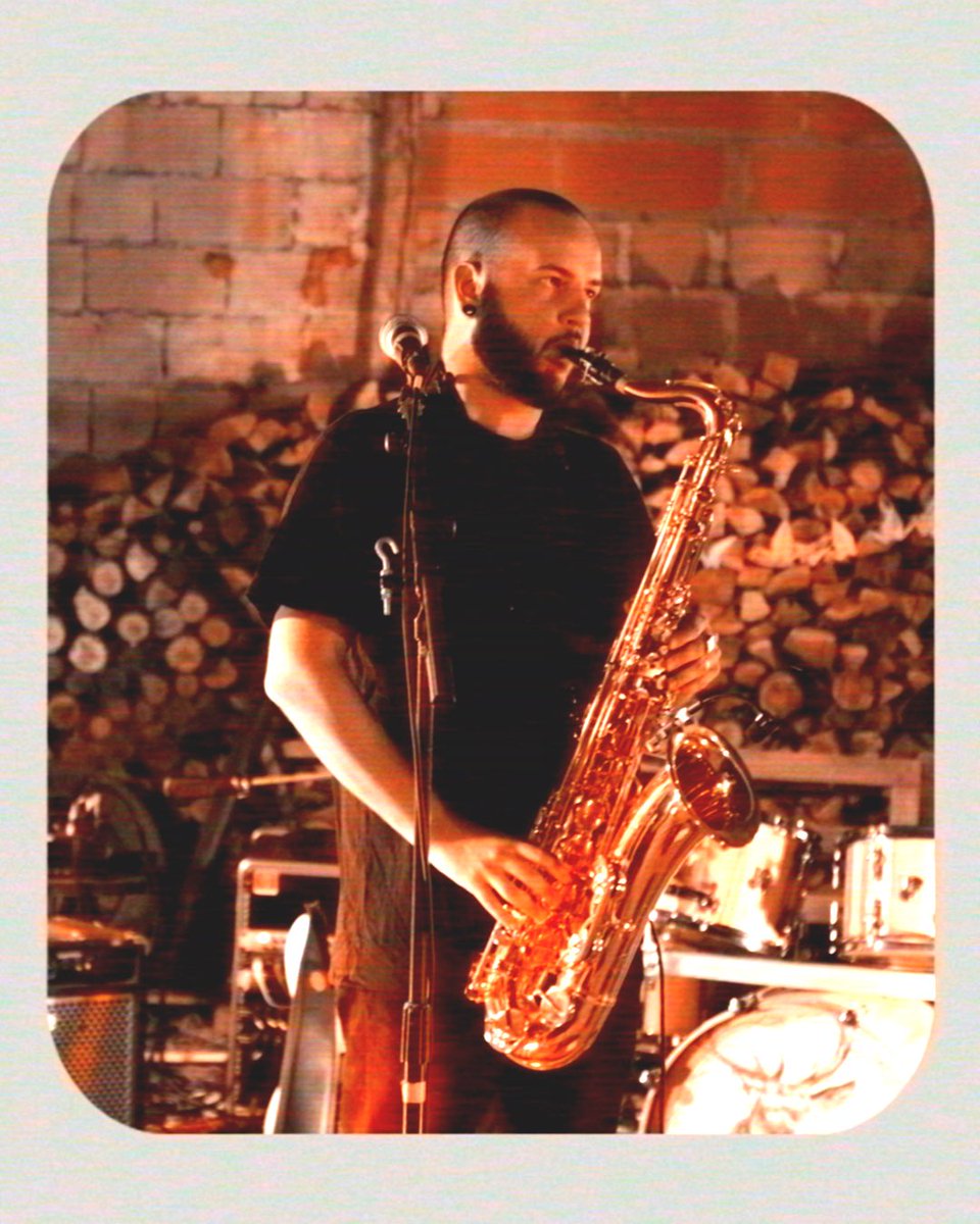 TheLastDodo_'s tweet photo. Retour en image sur notre concert à La Koukaloka !

Des nouveaux morceaux ont été joués, en voici quelques extraits, ça arrive bientôt 🦤🧡 https://t.co/l8oIsCp2wh