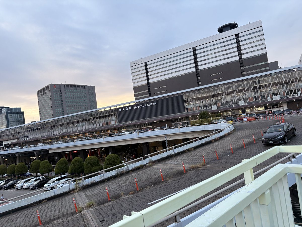 RightGamern's tweet photo. 大阪3days
チニングの本場だし、大阪湾で一度は釣りしてみたいが海沿い行ったり来たりして終わり！
次は釣りしたいな！ https://t.co/jac0f5TXCK