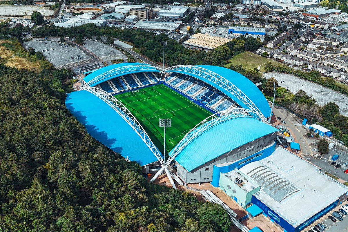 🏟️ Saturday: Match day!

<a href="/htafc/">Huddersfield Town</a> welcome Stockport County to Accu Stadium this afternoon!

See you there, Town fans! 👋🏼

#htafc #HuddersfieldTown #AccuStadium #StockportCounty