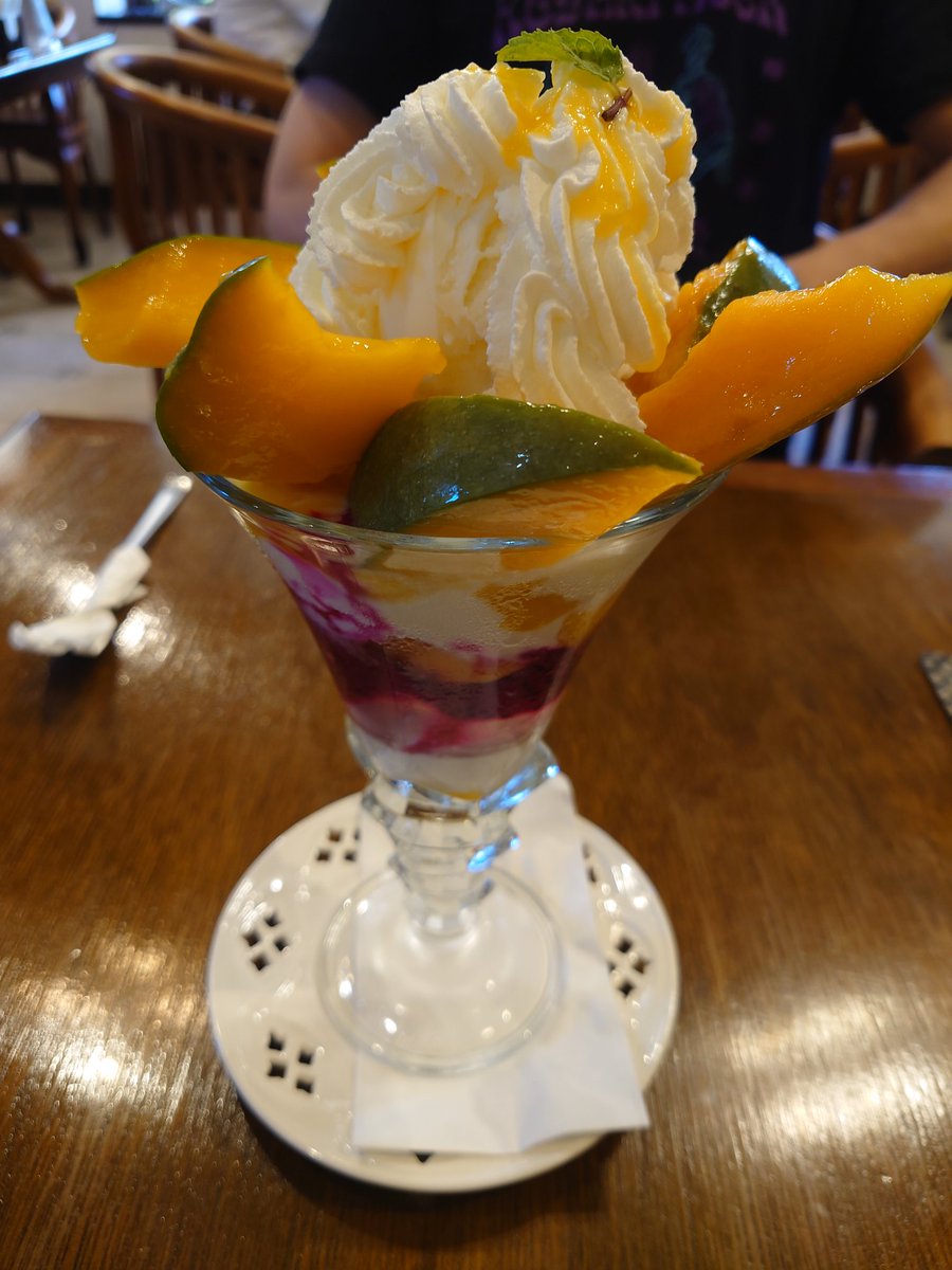 遅めの夏休みin宮古島🏝

🈁くんならスィートルームを用意して🎍みちをドン引きさせるんだろうなとか。rindoくんならプライベートビーチのホテルで延々泳いでそうとか。
そんなことばかり考えてしまうオタクのサガ😶‍🌫️