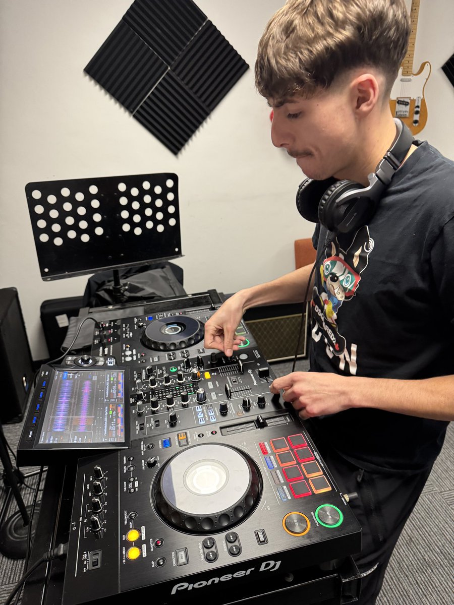 DJ Methodz tweet media