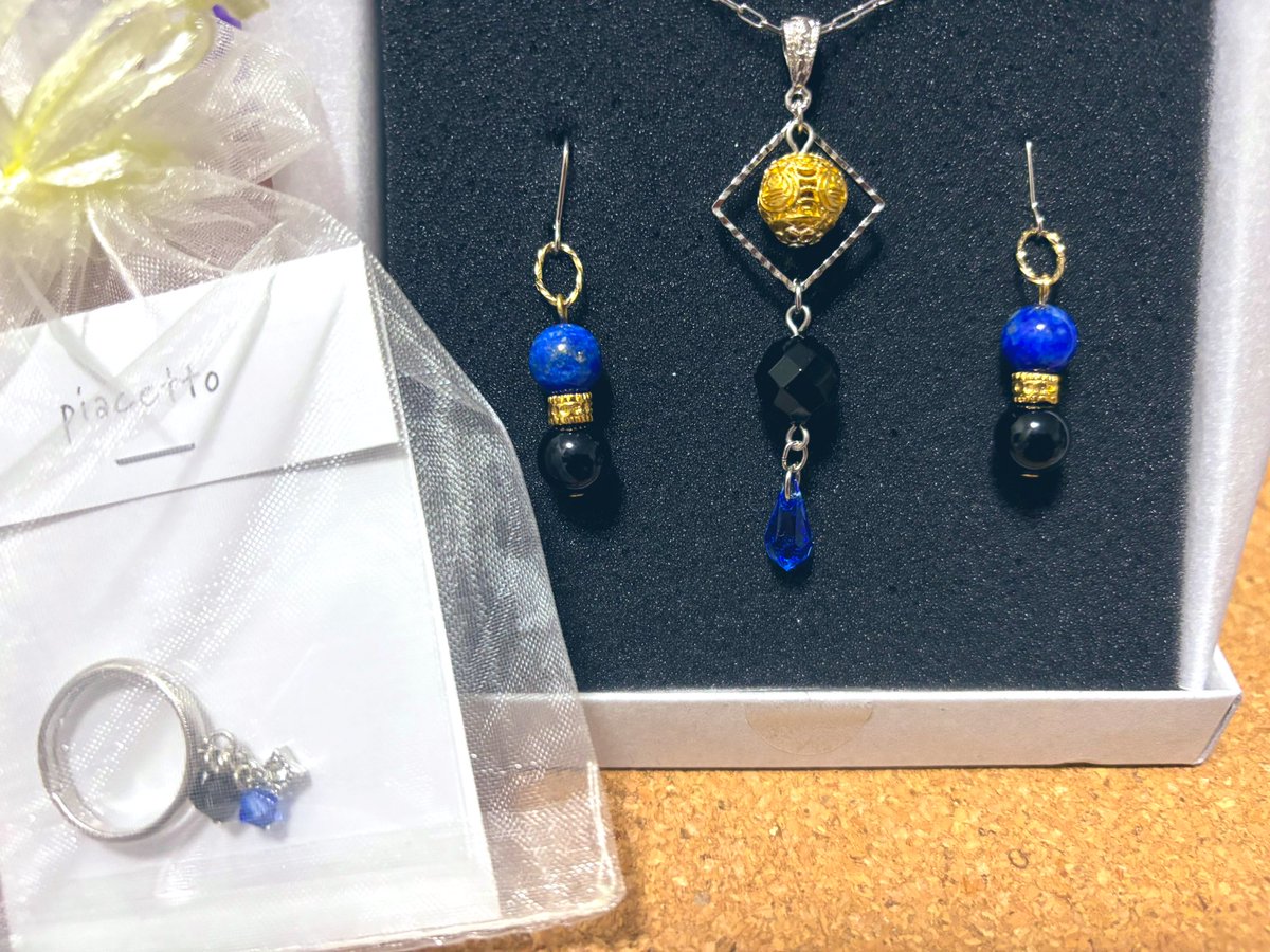 piacetto様に注文していたものが届きましたああ！！！
毎日このモチーフキャラに泣かされていて心折れかけてましたが、このアクセサリーつけて練習を頑張ろうという前向きな気持ちが出てきました😭
本当にありがとうございます🍶