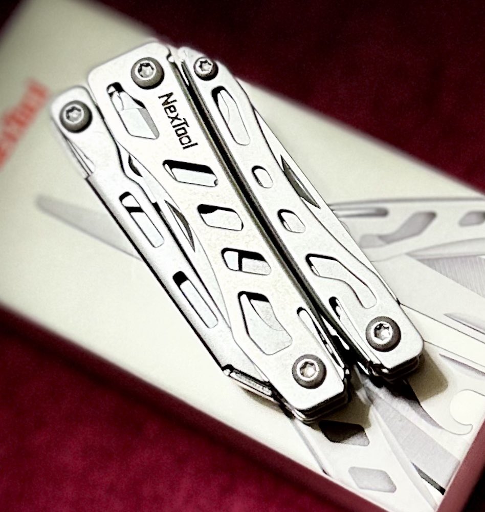 GzlLuvCOLDSTEEL's tweet photo. NexTool Mini Flagship EDCマルチツール。
#NexTool
#マルチツール https://t.co/LqzYZiM9pe