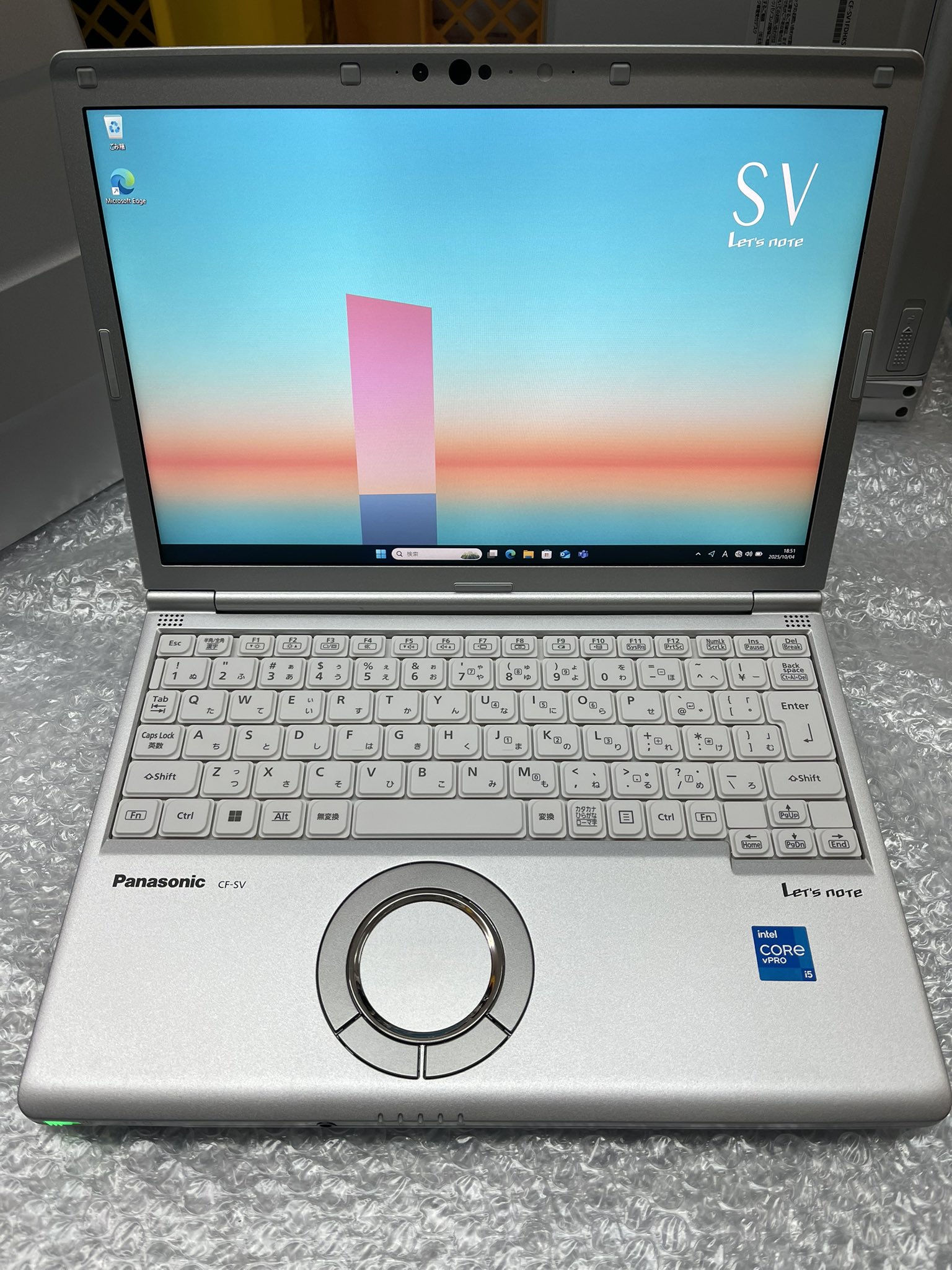 軽量コンパクト Panasonic CF-SV1 カスタマイズレッツノート「CF-SV1」の紹介・現⾏モデルとの比較