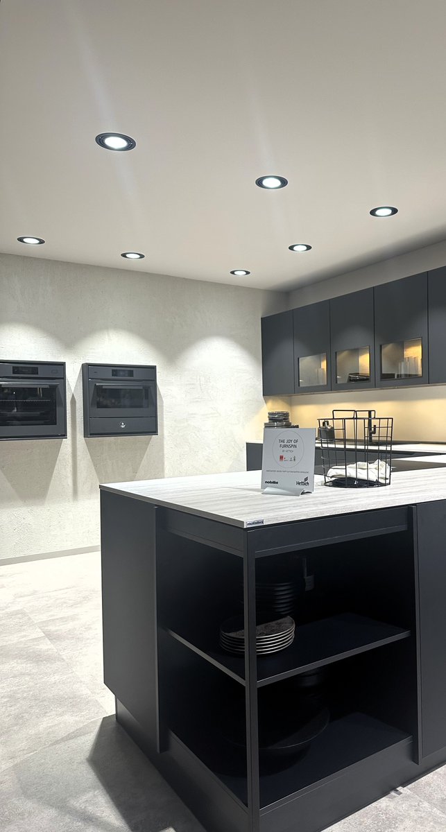 Open 🏠

On the weekend our team had the chance to visit Nobilia Openhaus 2025 in Germany 🦅 – exploring the latest innovations, finishes, and features that will soon shape the future of kitchens.

 #kutchenhauscardiff #kutchenhauscardiffandswansea #kutchenhausswansea
