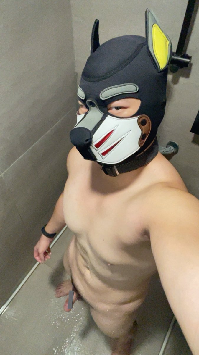 洗到一半硬硬了，為什麼？
太久沒色色嗎？
還是健身完有點想要💦