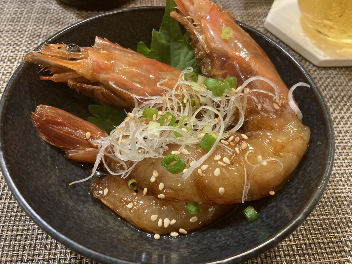 エミオン tweet media