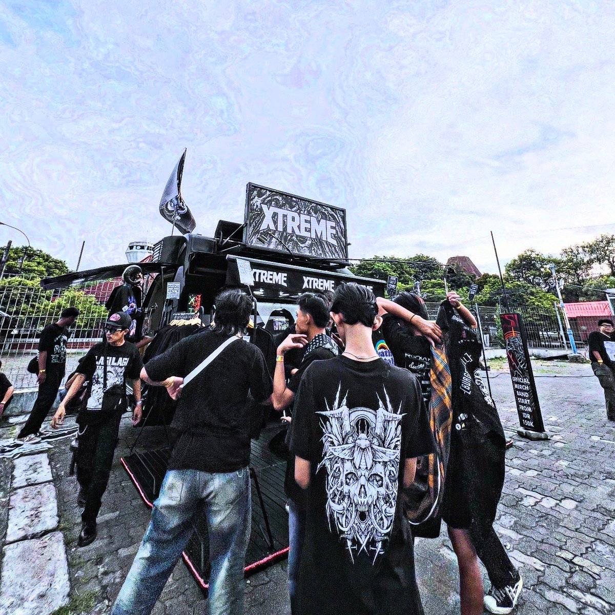 Tweet media one