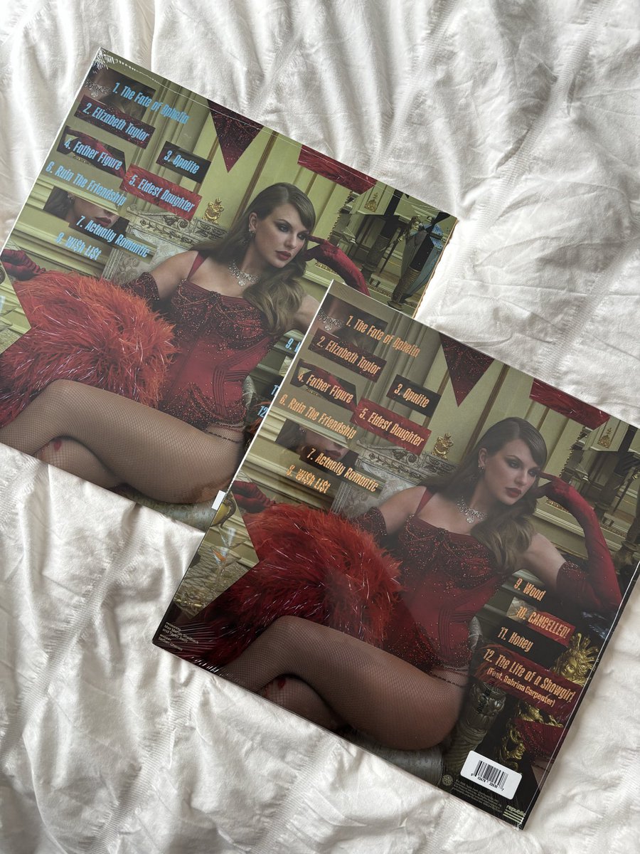 iSwiftStarlight's tweet image. My VINYLS HAVE ARRIVED !!!!