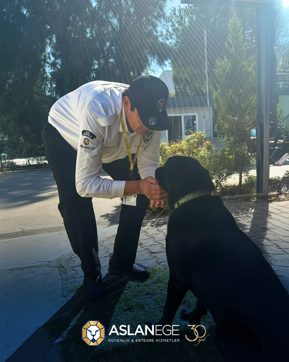 aslanegegrup's tweet photo. 4 Ekim Dünya Hayvanları Koruma Günü Kutlu Olsun!

ASLANEGE olarak, yalnızca insanların değil, yaşam alanlarımızı paylaştığımız tüm dostlarımızın da güvenliği ve refahı için sorumluluk bilinciyle hareket ediyoruz. 💛

#AslanEge #DünyaHayvanlarıKorumaGünü #4Ekim #CanDostlarımız https://t.co/VdiIIXqZu1