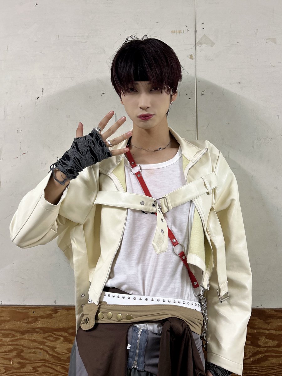 新衣装✨ #リリイベ初日ありがとう