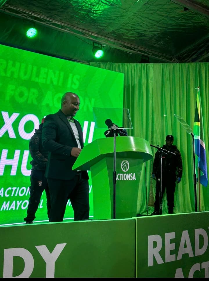 Introducing ActionSA Mayoral candidate for Ekurhuleni: Xolani Khumalo, beter known for his drug-busting activism on the Sizokthola show on the Moja Love channel.

He's expressed his commitment to fighting crime and ensuring that the rule of law prevails.

Ekurhuleni residents,