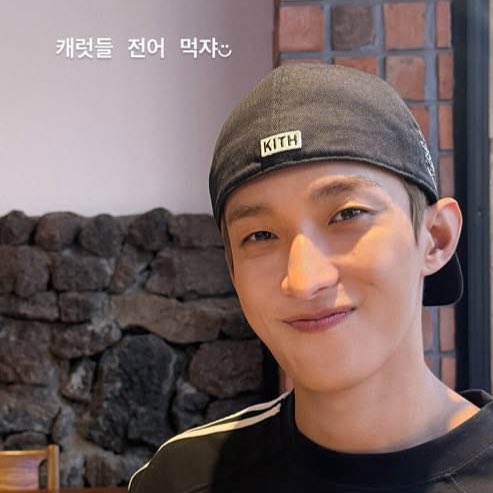 캐럿들 전어먹쟈♥︎
아 귀여워🥺