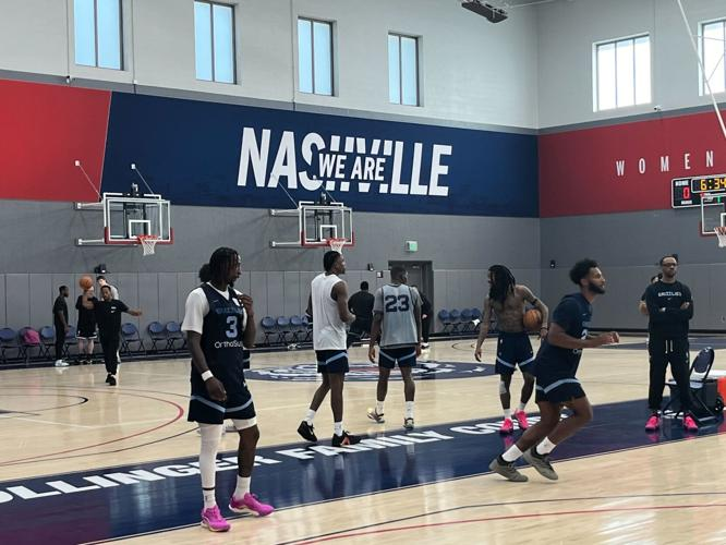 🗒️ Cosas que apuntalar en esta pretemporada:

➡️ Configurar el  sistema de juego ("speed kills") para adaptarlo al grupo.
➡️ Los minutos de Landele y su conexión con Ja y compañía.
➡️ La rotación de aleros, probar a Coward, GG o Vince junto a KCP y Wells?

🔜 El lunes lo veremos