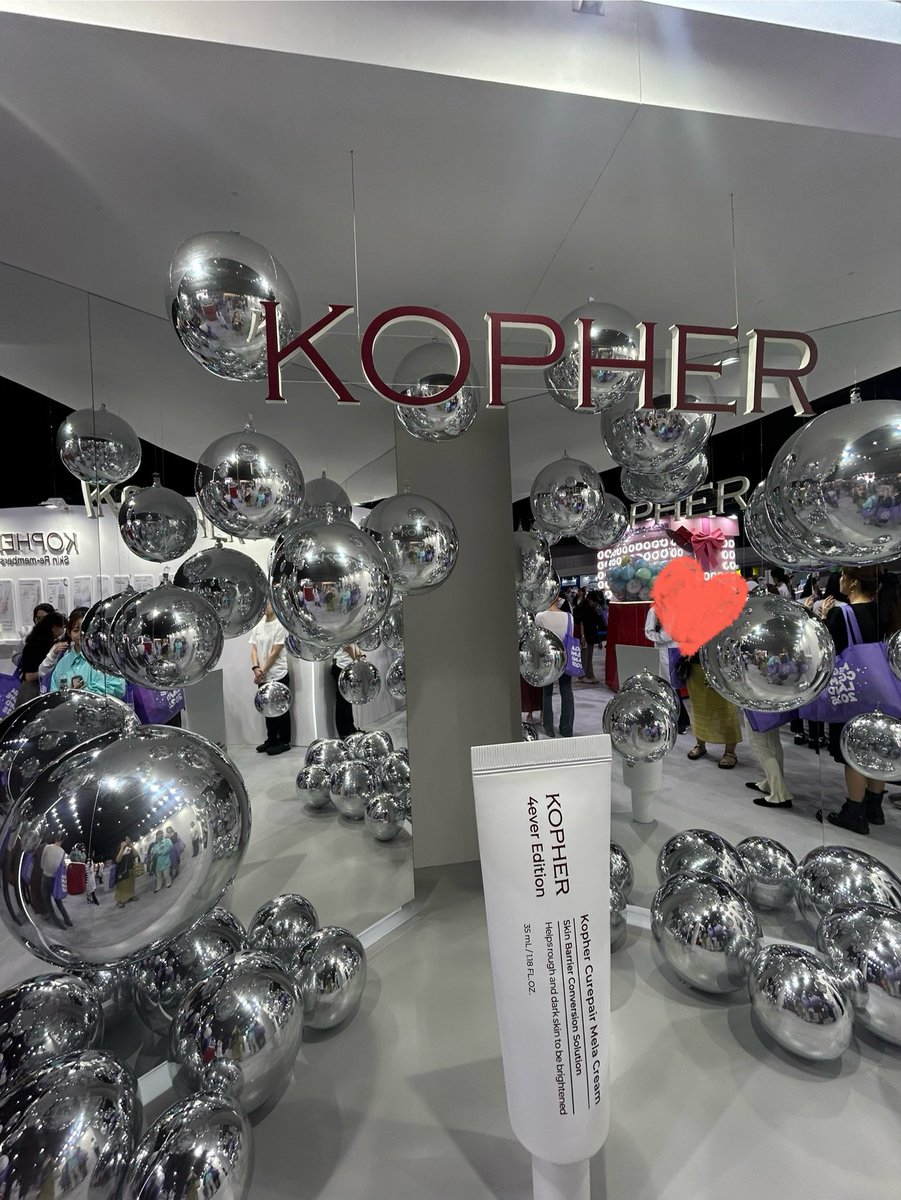 droid_tama's tweet photo. マジ神イベだった。KOPHER店員さんも、お土産サンプルも素晴らし過ぎるんよ他のブースは行かんでも良いからここだけは絶対寄ってきて欲しい
#KOPHER #MEGACOSMELAND2025 https://t.co/nhUxoHXQqW
